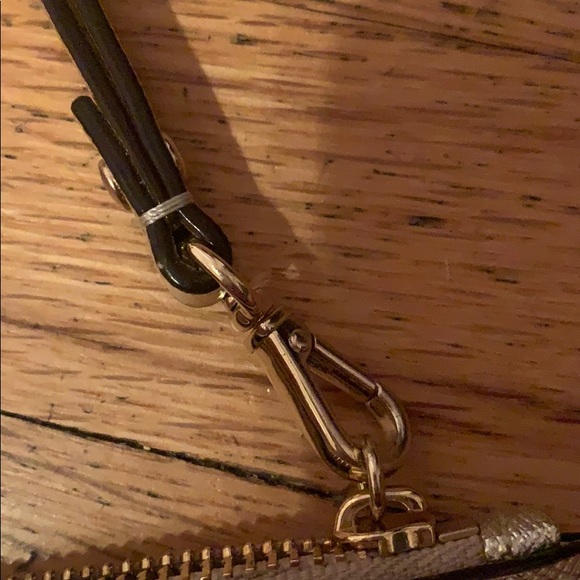 Kate spade gold wristlet - Picture 5 of 5